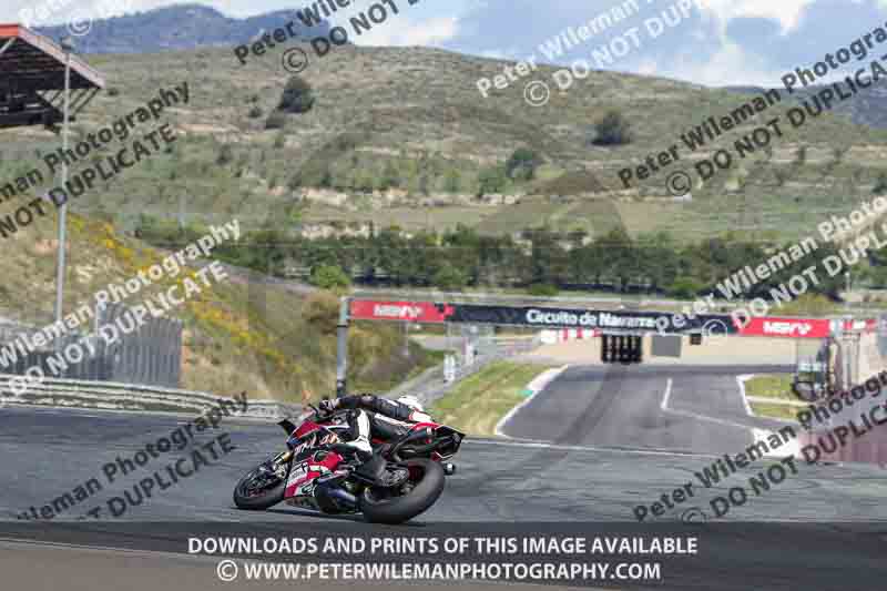cadwell no limits trackday;cadwell park;cadwell park photographs;cadwell trackday photographs;enduro digital images;event digital images;eventdigitalimages;navarra;no limits trackdays;peter wileman photography;racing digital images;trackday digital images;trackday photos